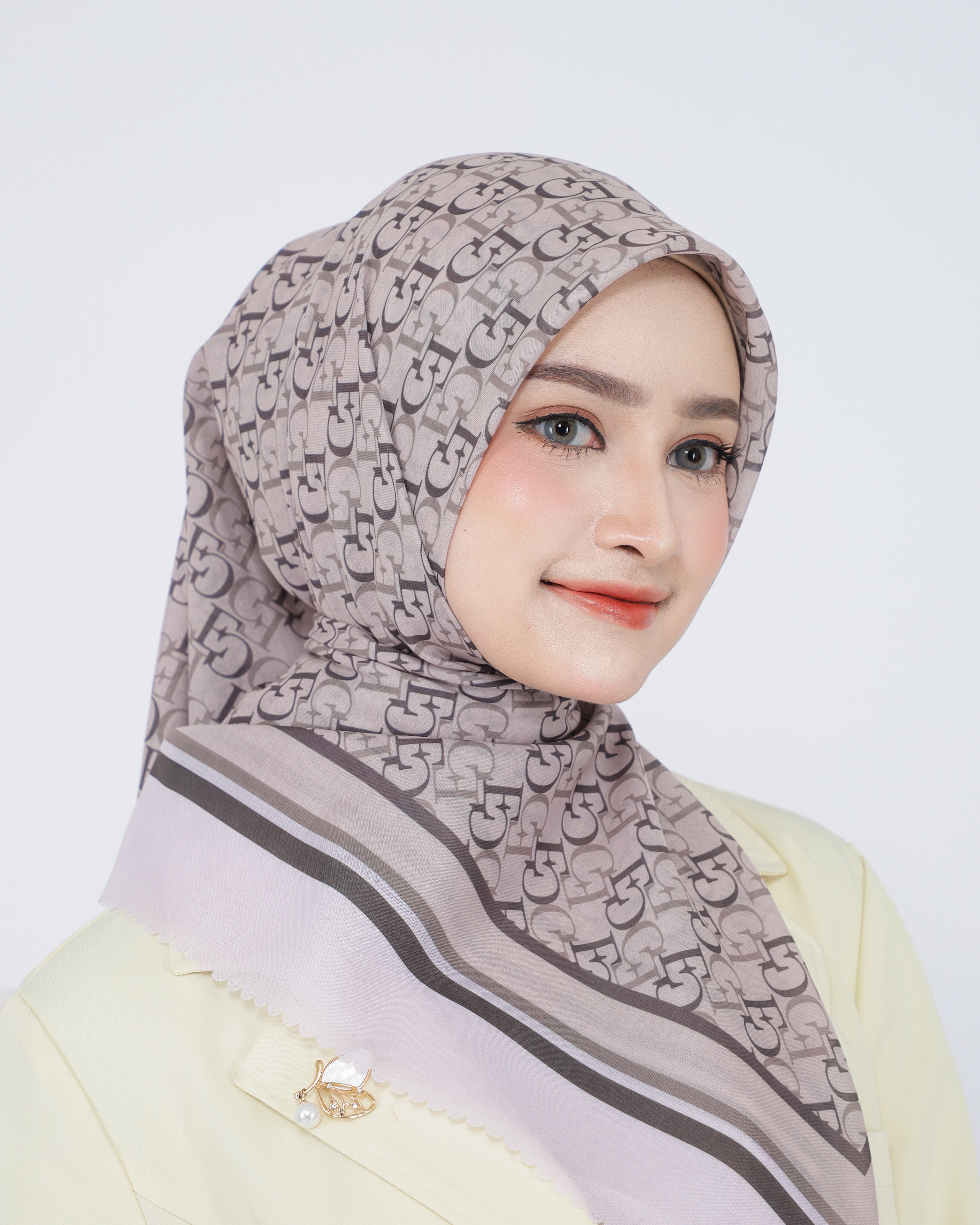 Evergrace Monogram Vanilla Beige